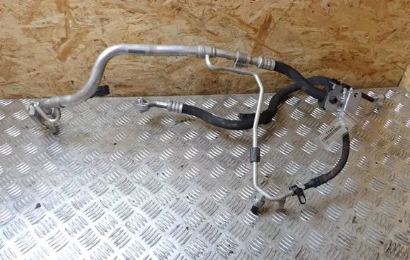 BMW 1 F20 F21 Air conditioning (A/C) pipe/hose 9337127 9337134