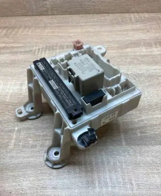 Toyota Prius (XW20) Fuse module 435H01