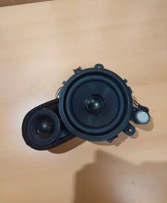 Volvo XC90 Front door speaker 30657757