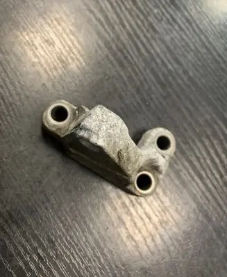 BMW 5 F10 F11 Fuel pump bracket 8511628
