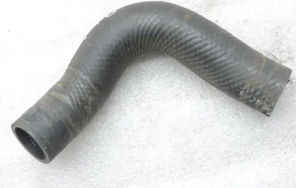 Toyota Yaris Engine coolant pipe/hose 1657247140