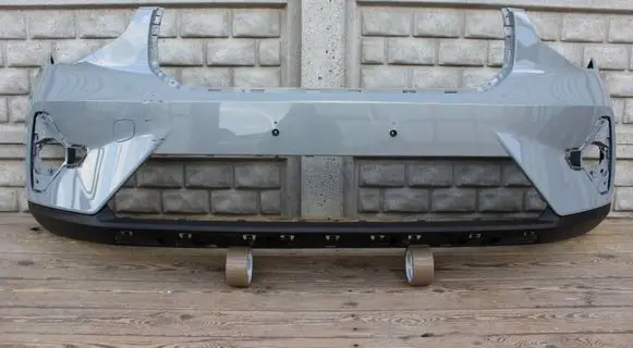 Volvo XC40 Front bumper 31690933 32136097