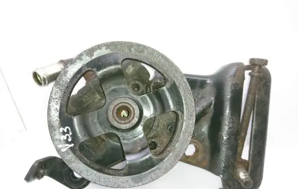 Toyota Corolla Verso AR10 Power steering pump 4431005100