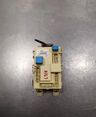 Hyundai i20 (PB PBT) Fuse module 919501J040 1010416011 1J4401004301160