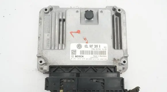 Volkswagen PASSAT B7 Engine control unit/module 03L907309R 0281016674