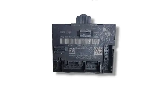 Volkswagen Golf VII Door control unit/module 5Q0959593