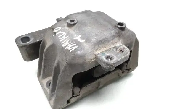 Volkswagen Golf IV Engine mount bracket 1J0199262BF