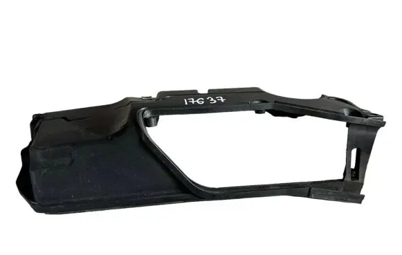 BMW 7 E65 E66 Air filter box cover 7793203 13717793203