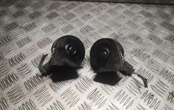 Mercedes-Benz E A207 Horn signal 0065428220 A0065428220