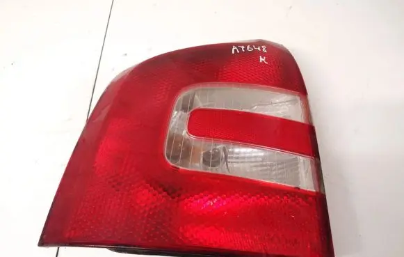 Skoda Octavia Mk2 (1Z) Rear/tail lights 1z9945095