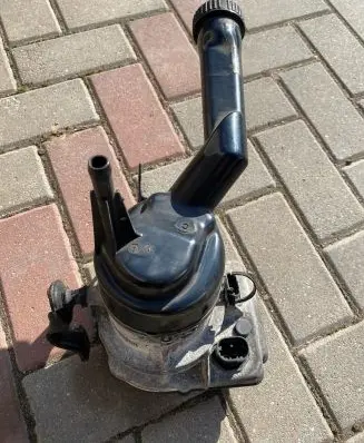 Peugeot 308 Power steering pump 9684554980 A0014142 GEP65C