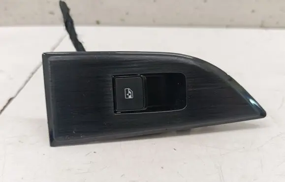 Nissan Qashqai J12 Electric window control switch 254116XL0A