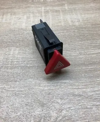 Skoda Octavia Mk1 (1U) Hazard light switch SKODAOCTAVIA