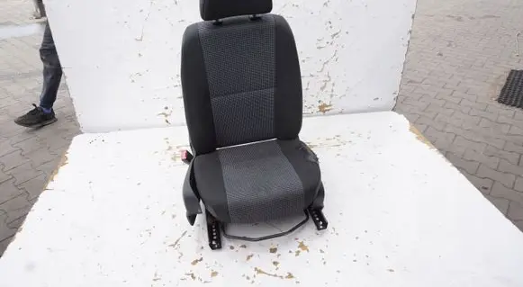 Mercedes-Benz Sprinter W906 Front driver seat 