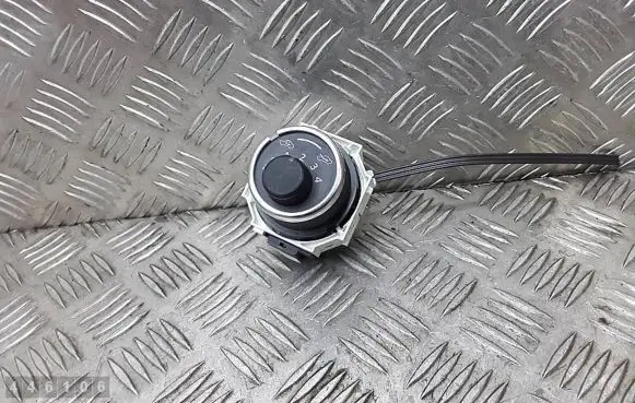 Toyota Yaris Air circulation switch 75K354