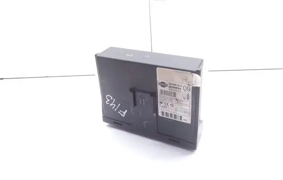 Nissan Primera Comfort/convenience module 28596AV309 5WK48127