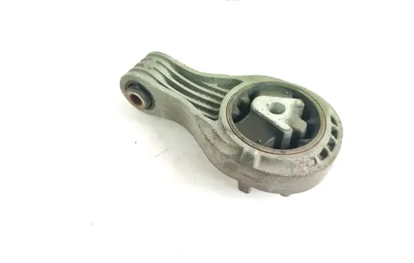 Citroen Jumpy Engine mount bracket 9817223080