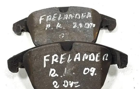 Land Rover Freelander 2 - LR2 Brake pads (front) 1219000852S 90R011121434 PAD150361J17