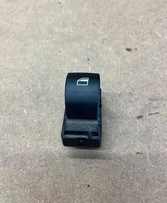BMW 5 E60 E61 Electric window control switch 15939948 9113773