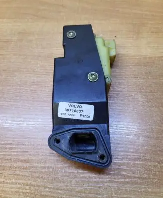 Volvo XC90 Central locking motor 30716837