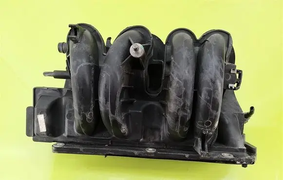 Dacia Sandero Intake manifold 8200961737