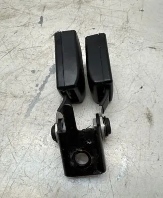 Saab 9-3 Ver2 Middle seatbelt buckle (rear) 12794564 0554616530