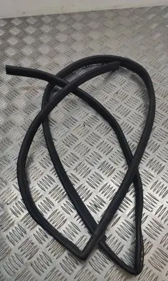BMW X5 E53 Engine compartment rubber 