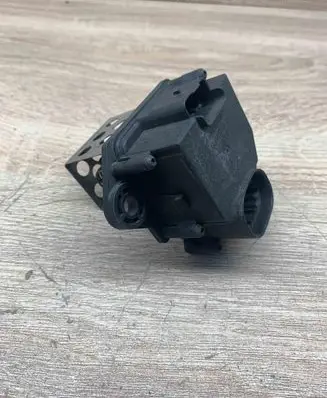 Citroen C4 I Heater blower motor/fan resistor 9649247680 8241001