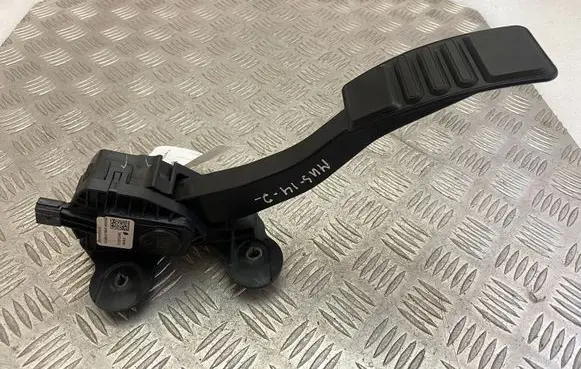 Ford Mustang V Accelerator throttle pedal BR3A9F836BD