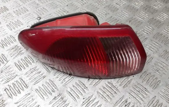 Alfa Romeo 147 Rear/tail lights 46556349