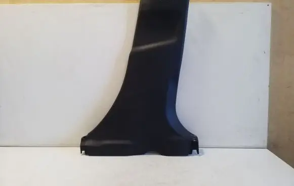 (B) pillar trim (bottom)
