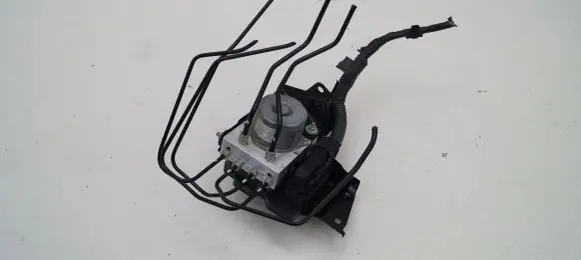 Nissan X-Trail T32 ABS Pump 476604CB2A