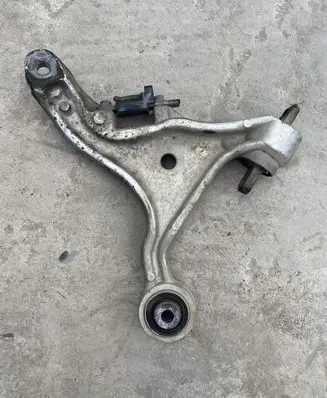 Volvo V70 Front control arm