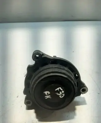 BMW 3 F30 F35 F31 Engine mount bracket 6787657