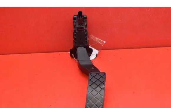 Skoda Octavia Mk3 (5E) Accelerator throttle pedal 5Q1723503H
