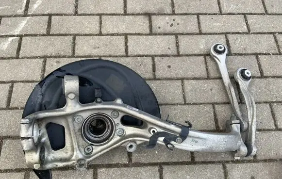 Audi Q7 4M Front wheel hub 4M0407242J 4M0407560 4M0407506B