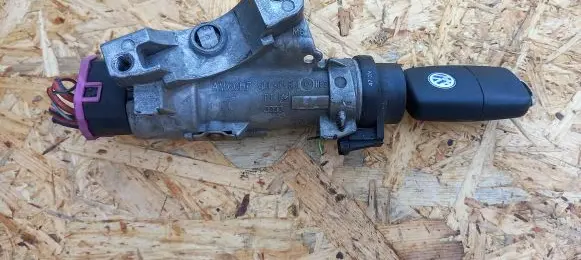 Volkswagen Polo IV 9N3 Ignition lock
