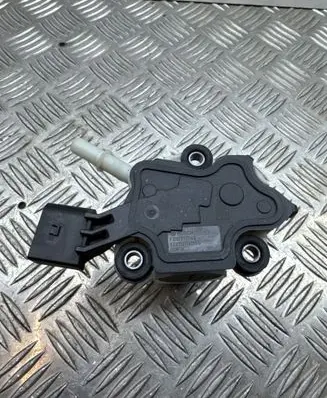 Skoda Octavia Mk4 Adblue pump F01C250148 5221121141558