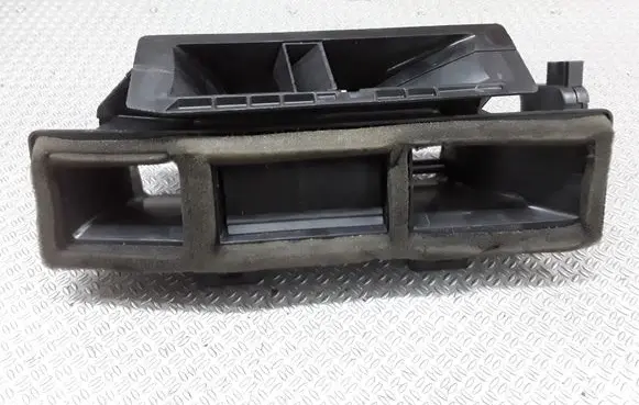 Cabin air duct channel
