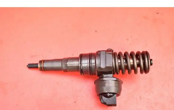 Fuel injector