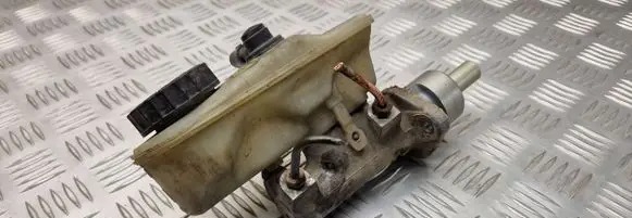 Volkswagen Polo III 6N 6N2 6NF Master brake cylinder