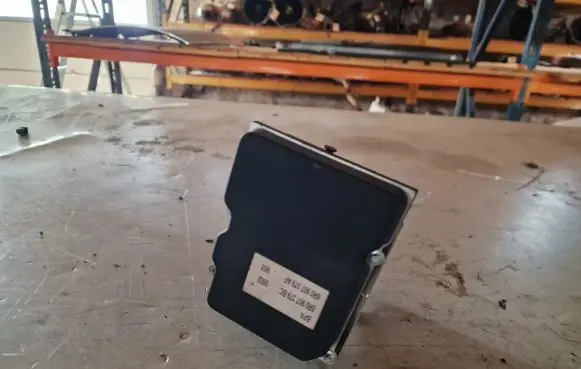 Volkswagen Polo V 6R ABS Pump 6R0907379BC