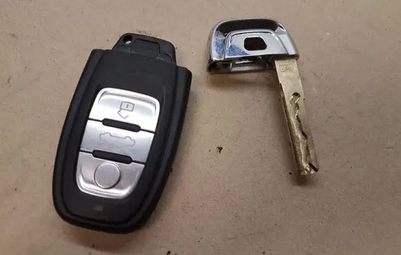 Ignition key/card