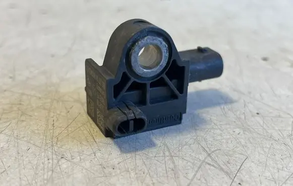 BMW X6 F16 Airbag deployment crash/impact sensor 9196043