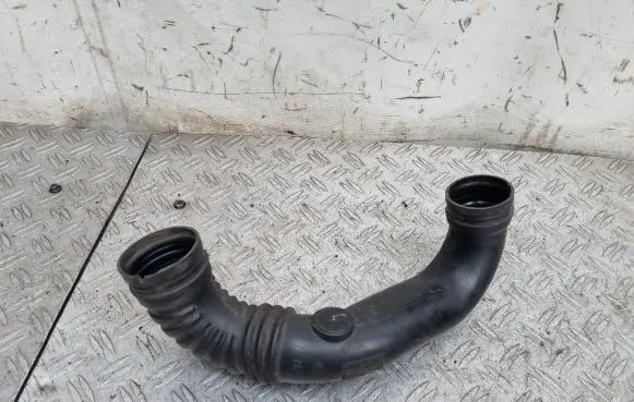 Alfa Romeo Mito Air intake duct part 46826960