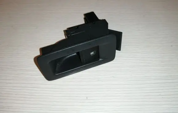 Volkswagen Touran I Fuel tank opening switch 1T0959833 5M0959551