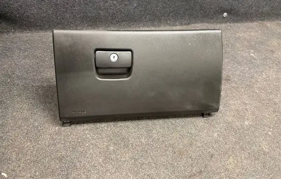 Chevrolet Camaro Glove box lid/cover AMQ59001