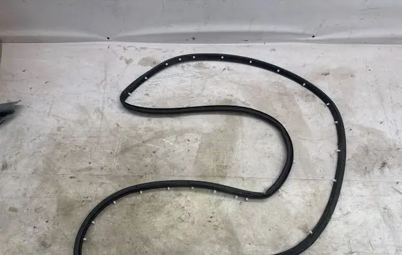 Peugeot 308 Rubber seal rear door 