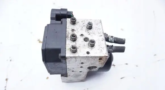 Lexus IS IV XE40 ABS Pump
