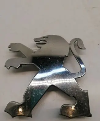 Manufacturer badge logo/emblem